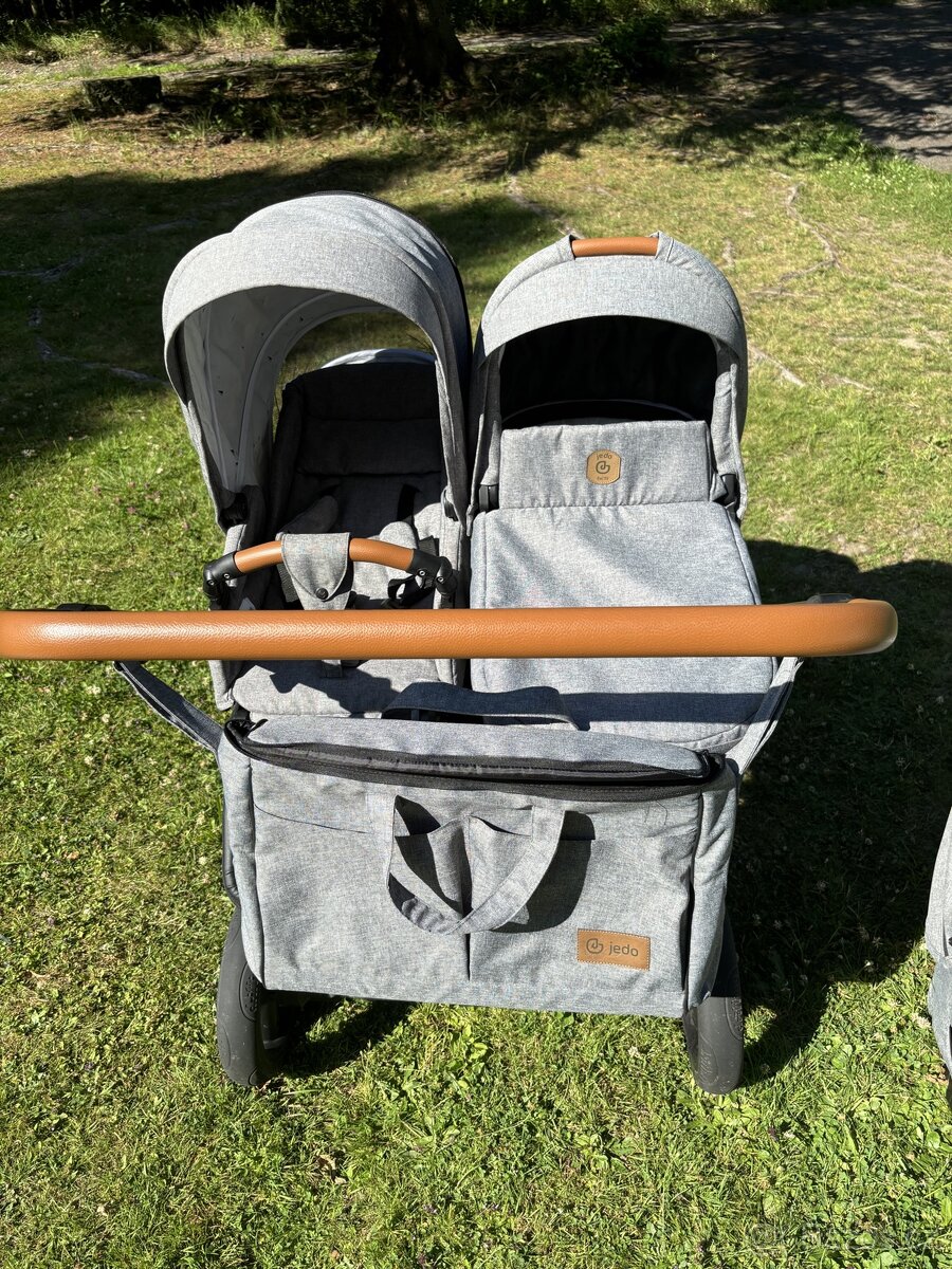 Sourozenecký dvojkočár - 5