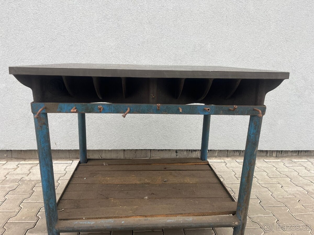 245. Pracovní stůl, rýsovací, svařovací deska 1000x800 - 5