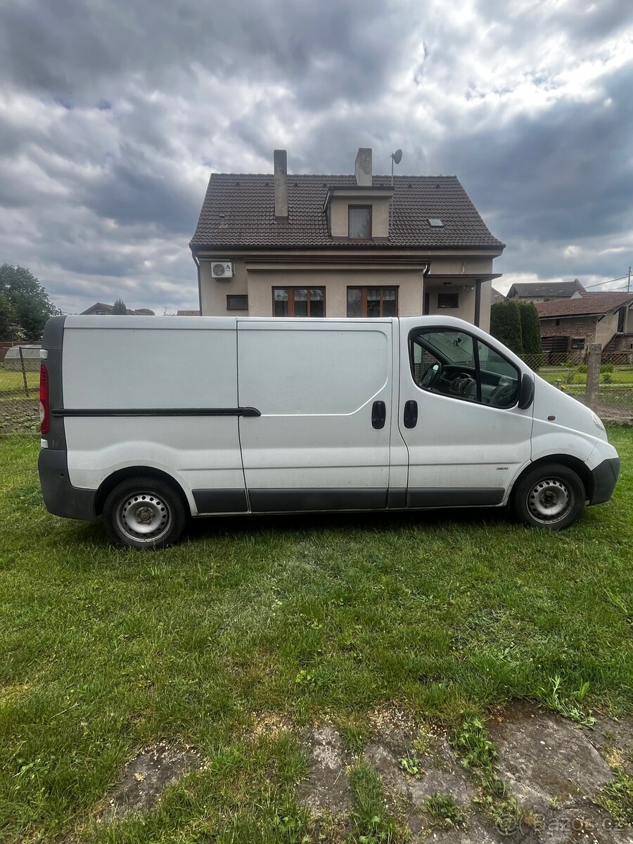 Opel vivaro 1.9cdti - 5