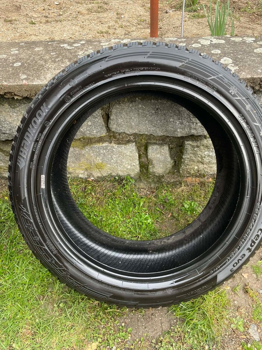 Prodám zimní pneumatiky Hankook Winter - 5