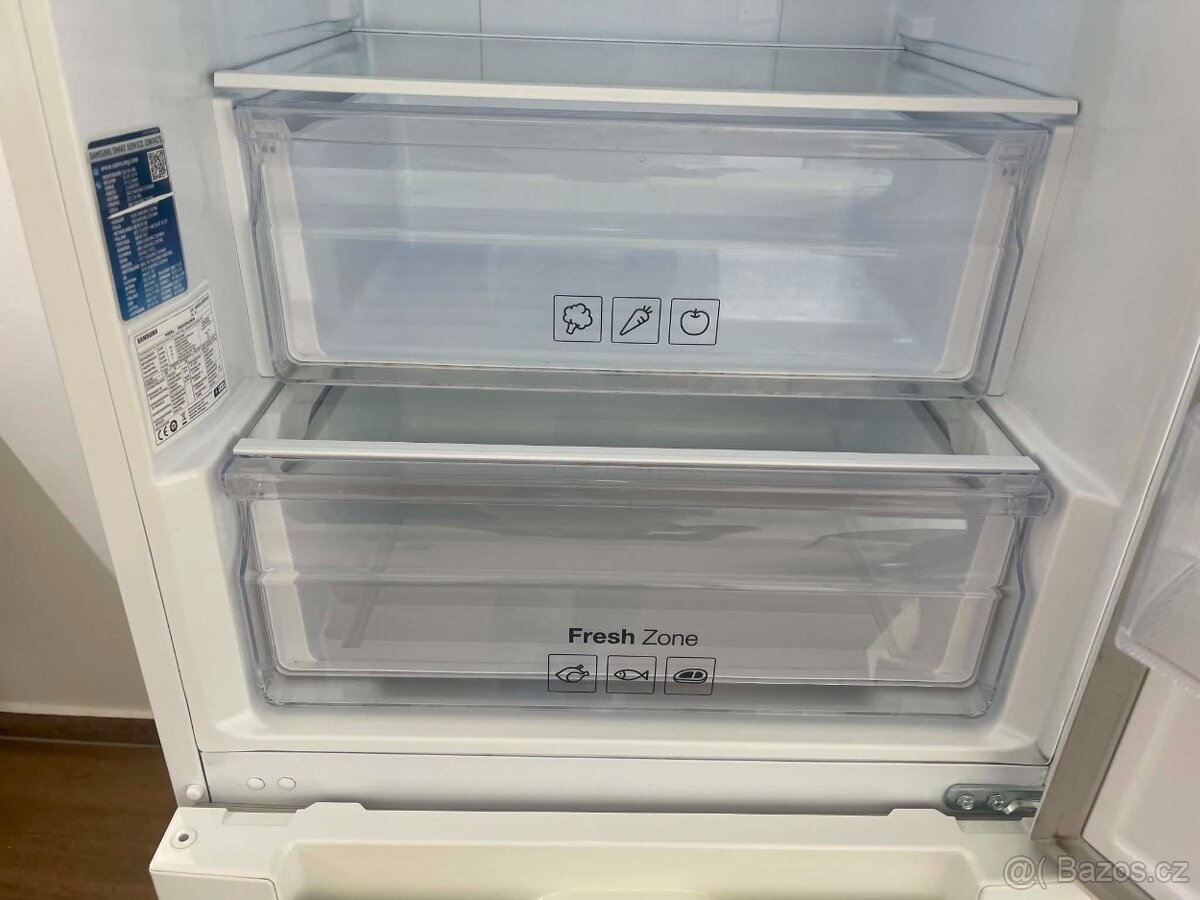 Samsung RB33J3015WW - 5