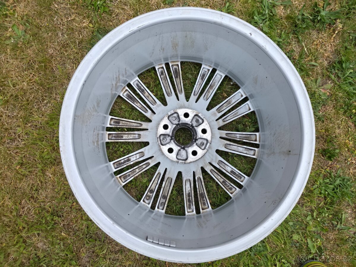 19" Canopus na Škoda Superb 3 III - 5