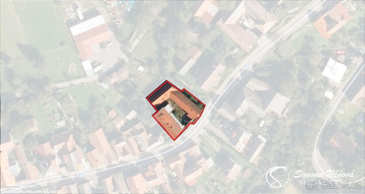 Prodej dvougeneračního RD s hospodářskými budovami v Makově – pohled 5
