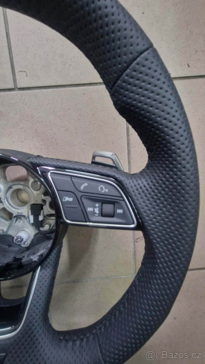 Volant Audi RS - 5