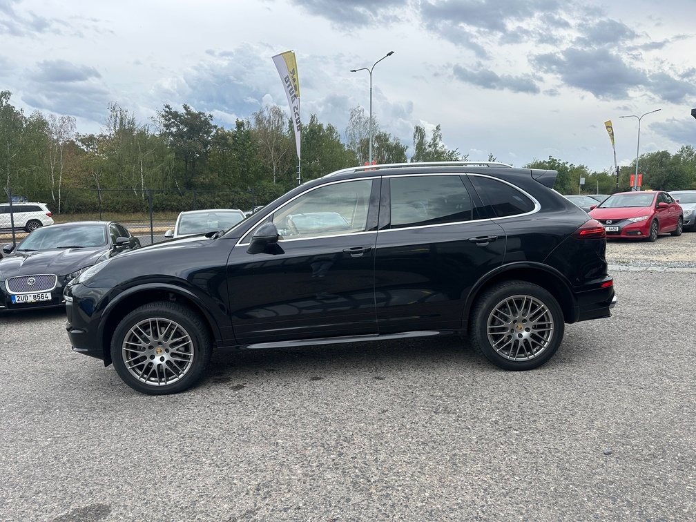 Porsche Cayenne 2016 - 5