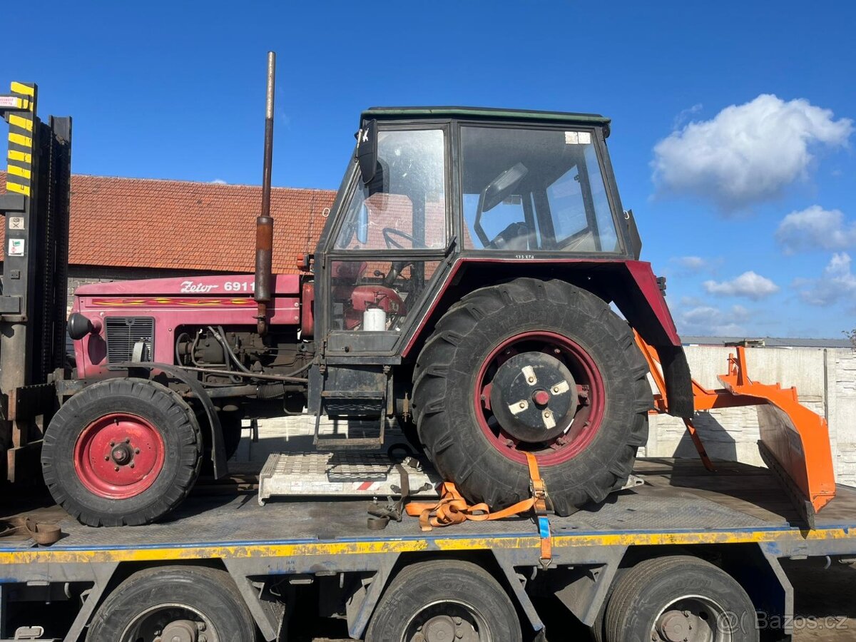Traktor Zetor 6911 - 5