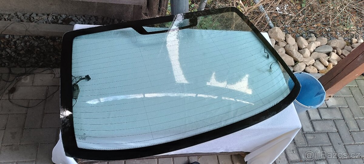 Zadní vyhřívané sklo BMW E39 - 5