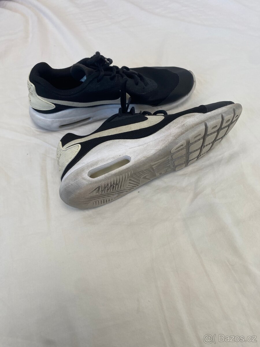 Černé tenisky Nike Air – vel. 38 - 5