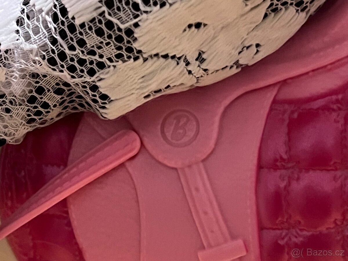 Interaktivní kůň Barbie od Mattela - 5