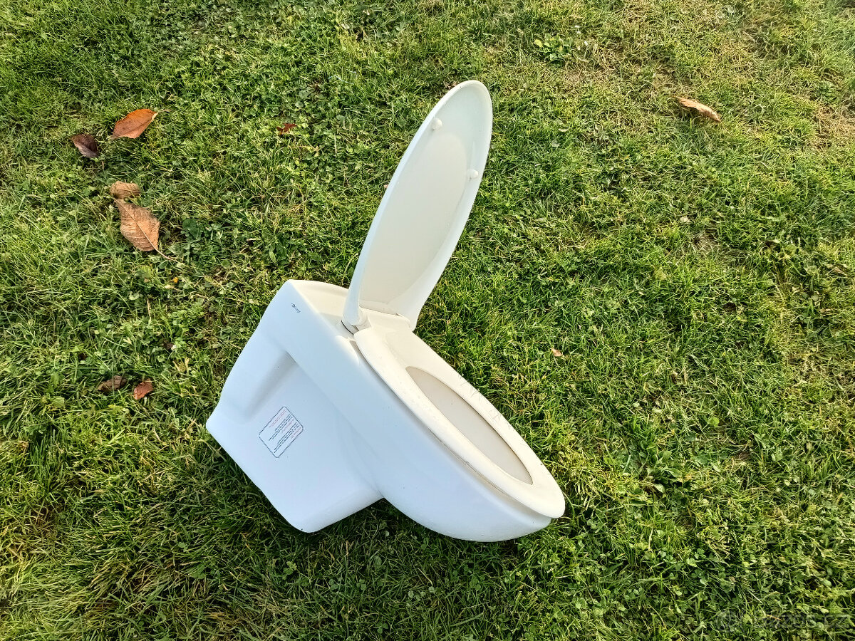 ZÁVĚSNÉ WC - CONCEPT - 5