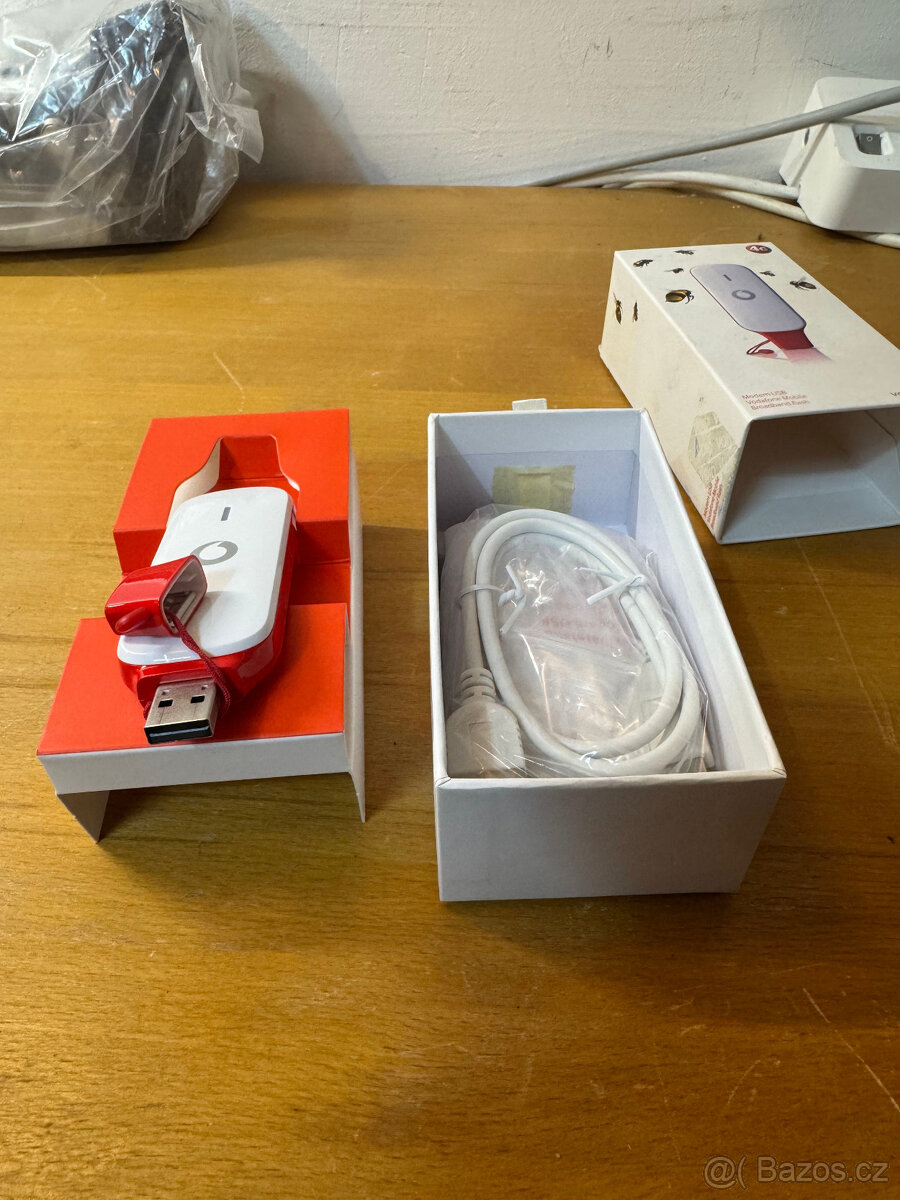 Vodafone 4G USB LTE modem K5150 - komplet, super stav - 5