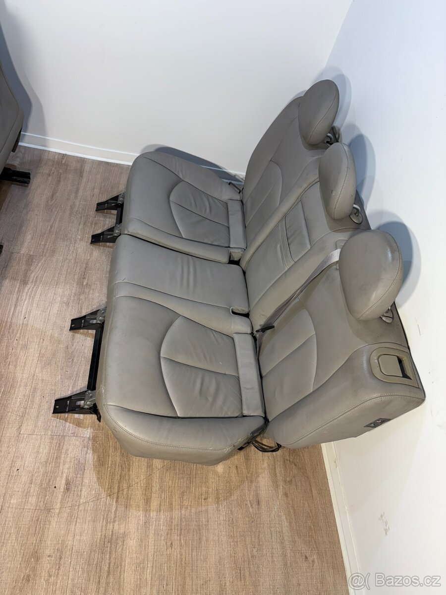 /// Sedačky Mercedes Benz W211 combi 2006 /// - 5