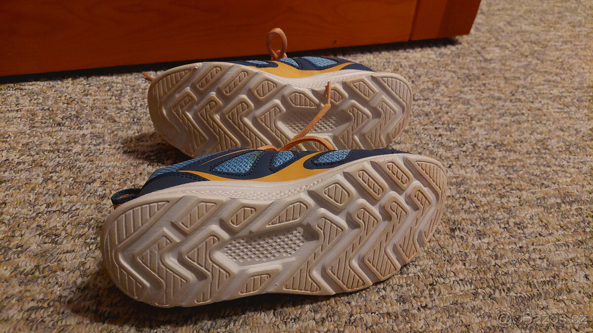 Dětská sálová obuv AlpinePro vel. 32 - 5