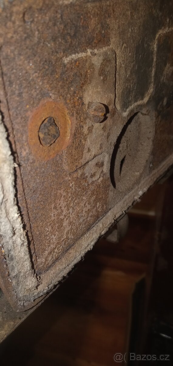 PRODÁM KAMNA STARÉ PETRY. ŠAMOT DOBRÝ - 5