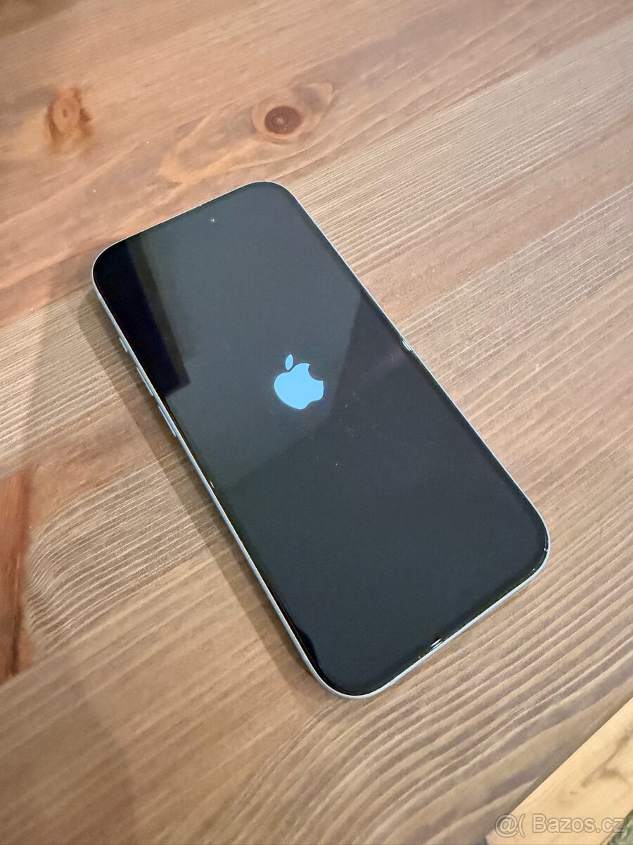 iPhone 15 256 GB, světle modrá - nepatrná vada na Foto - 5