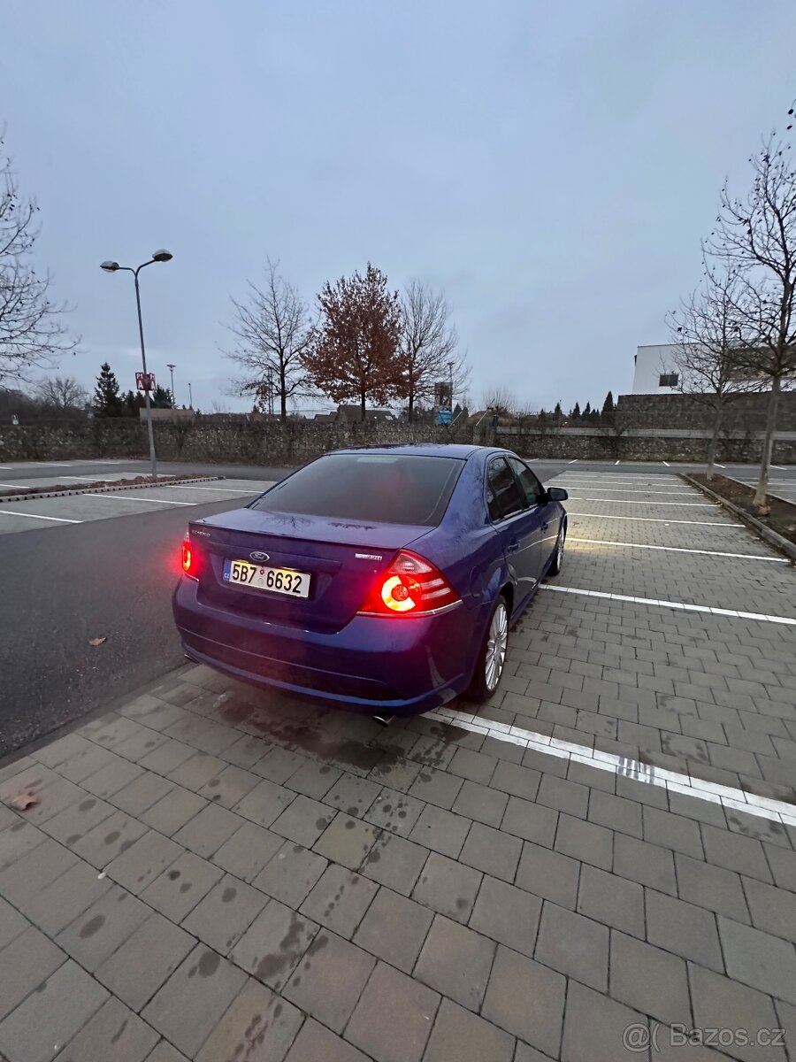 Ford Mondeo ST220 - 5
