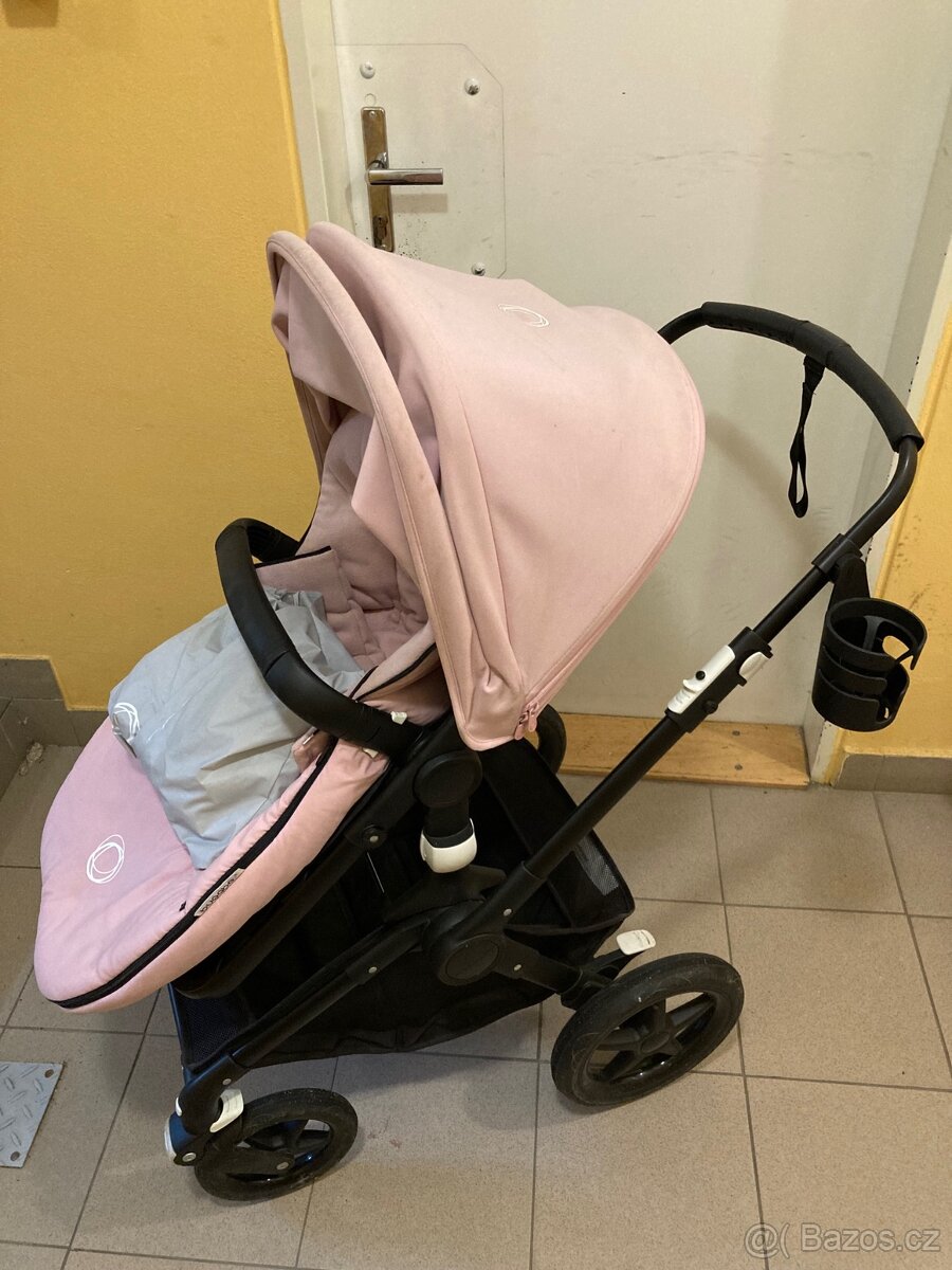 Kočárek Bugaboo Fox Black + Pink - 5