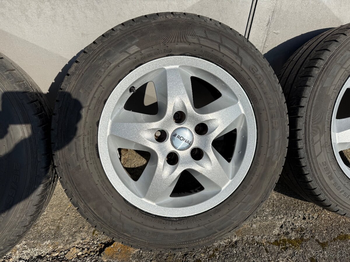 VW Transporter Multivan T5-Alu sada pneu PIRELLI 215/65/16C - 5