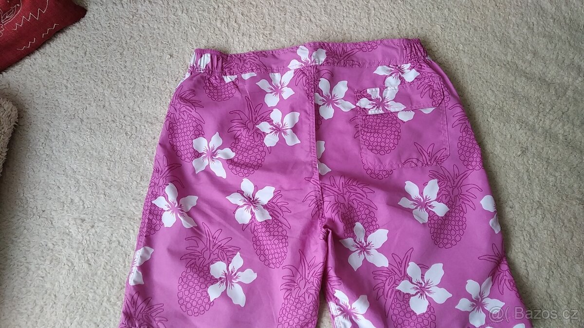 šortky, třičtvrtáky, trenýrky, sukně - 5