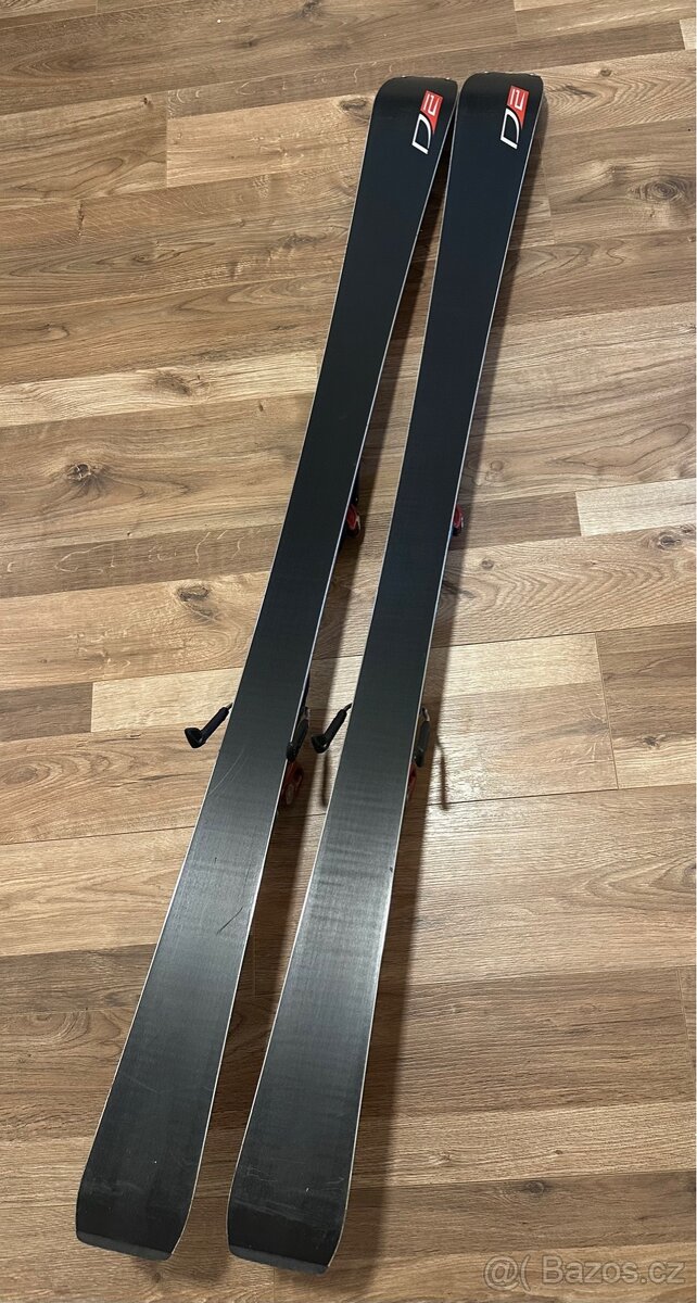 Prodám sjezdové lyže ATOMIC - 5