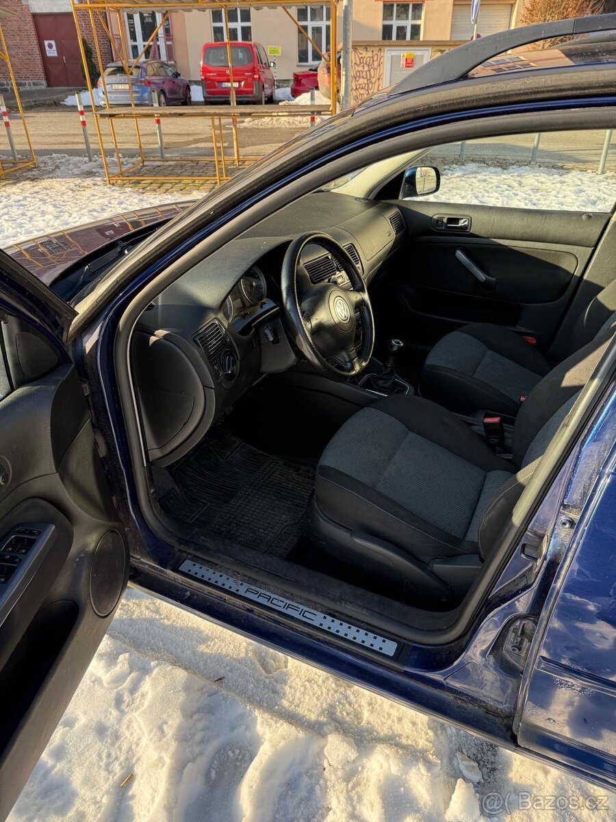VW GOLF IV VARIANT - 5