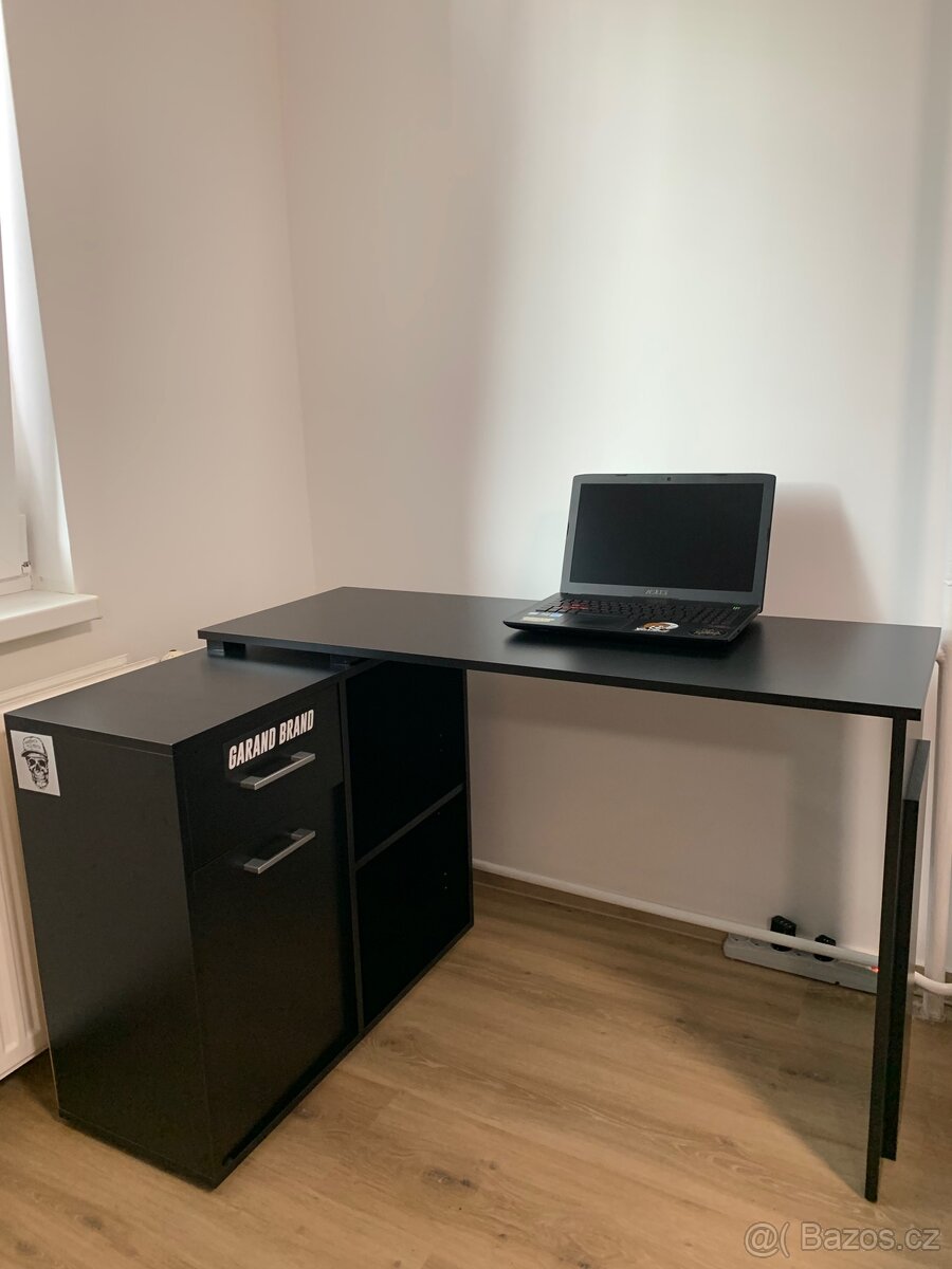 Rohový psací stůl - cena dohodou - 5