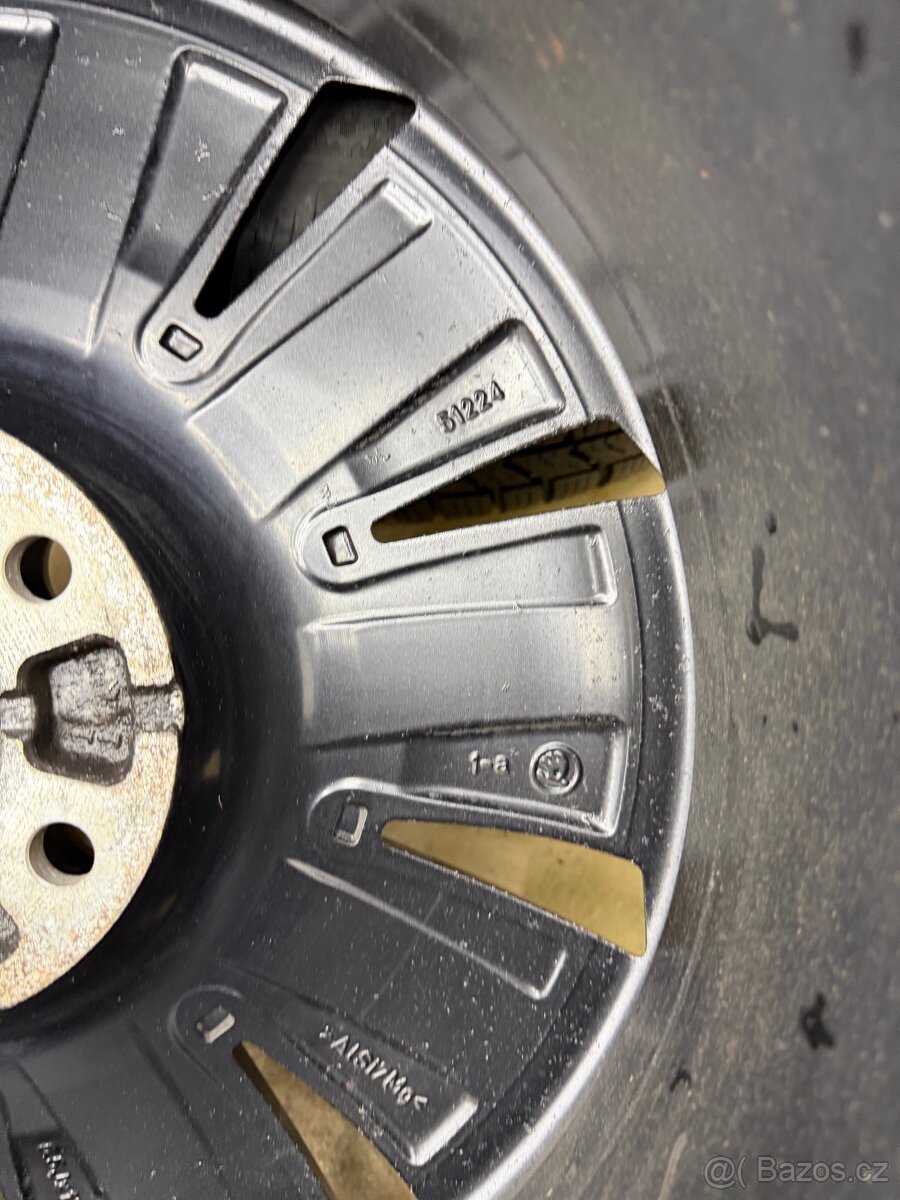 Prodám zimní pneu +alu - 5