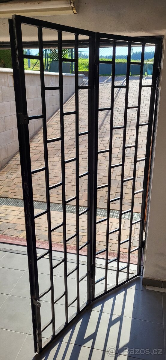 Bezpečnostní mříž do garáže - 5
