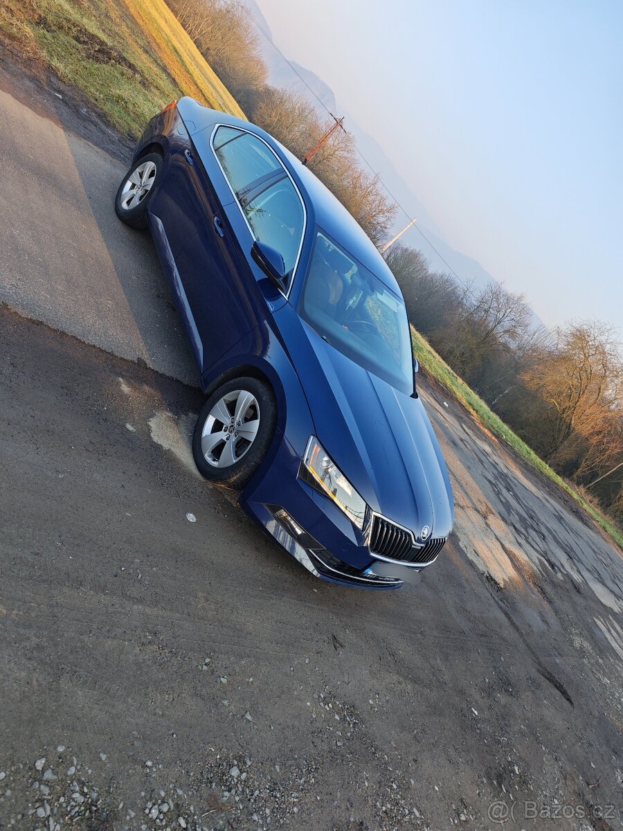 Škoda Superb 2.0 TDI 110kw - 5