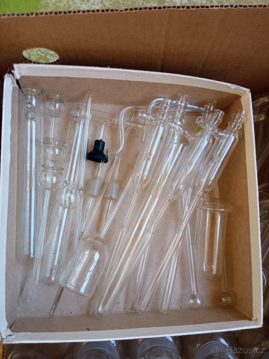 Velká sada laboratorního skla - 5
