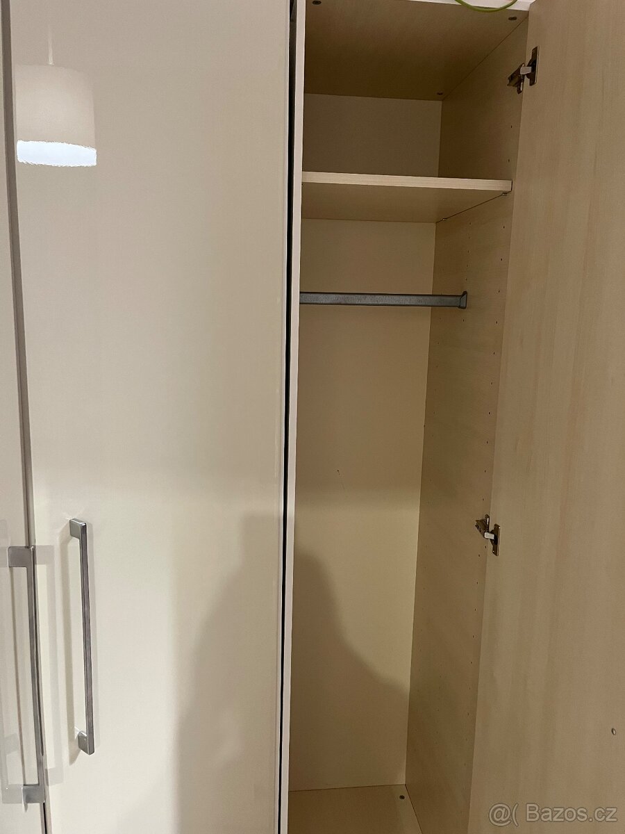 Rohová skříň - 5