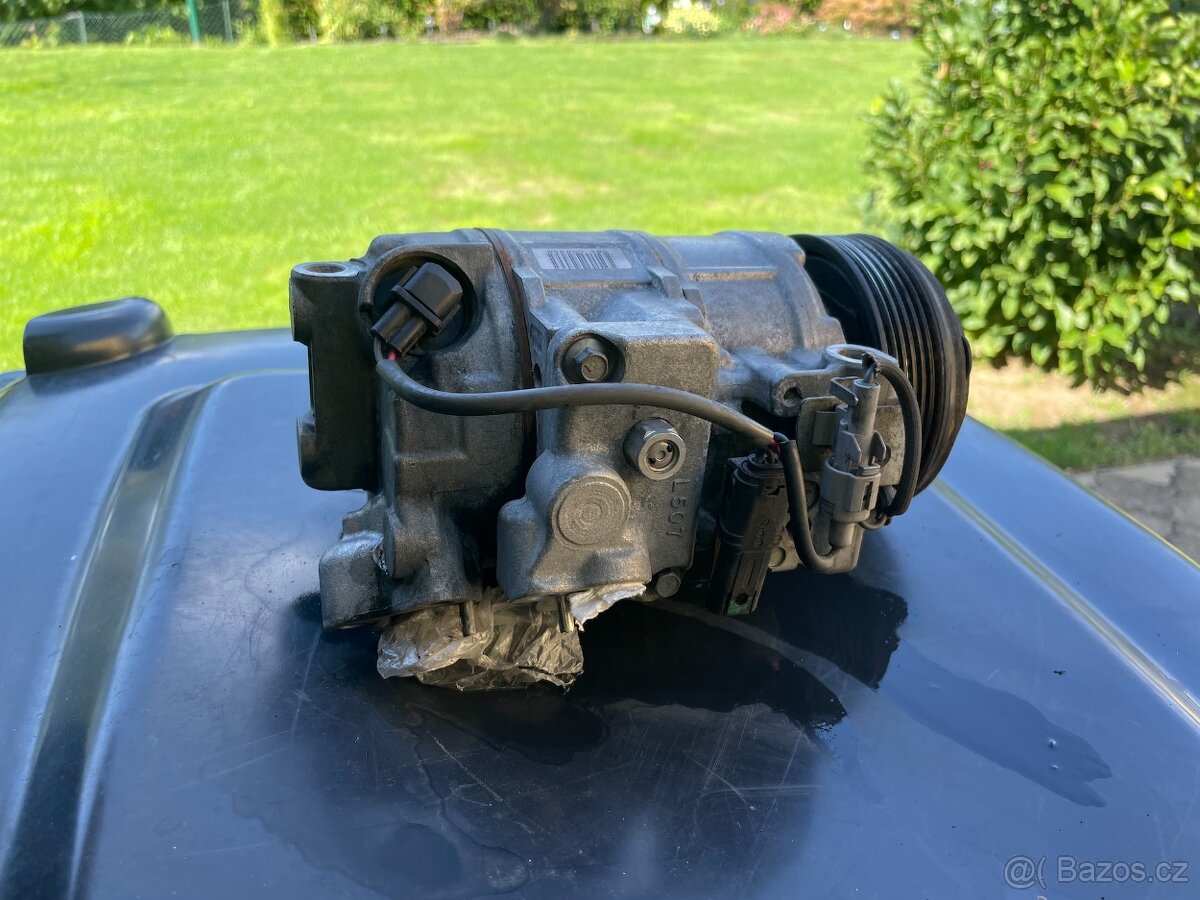 Kompresor klimatizace BMW DENSO 2.0 D N47 6987862-02 - 5