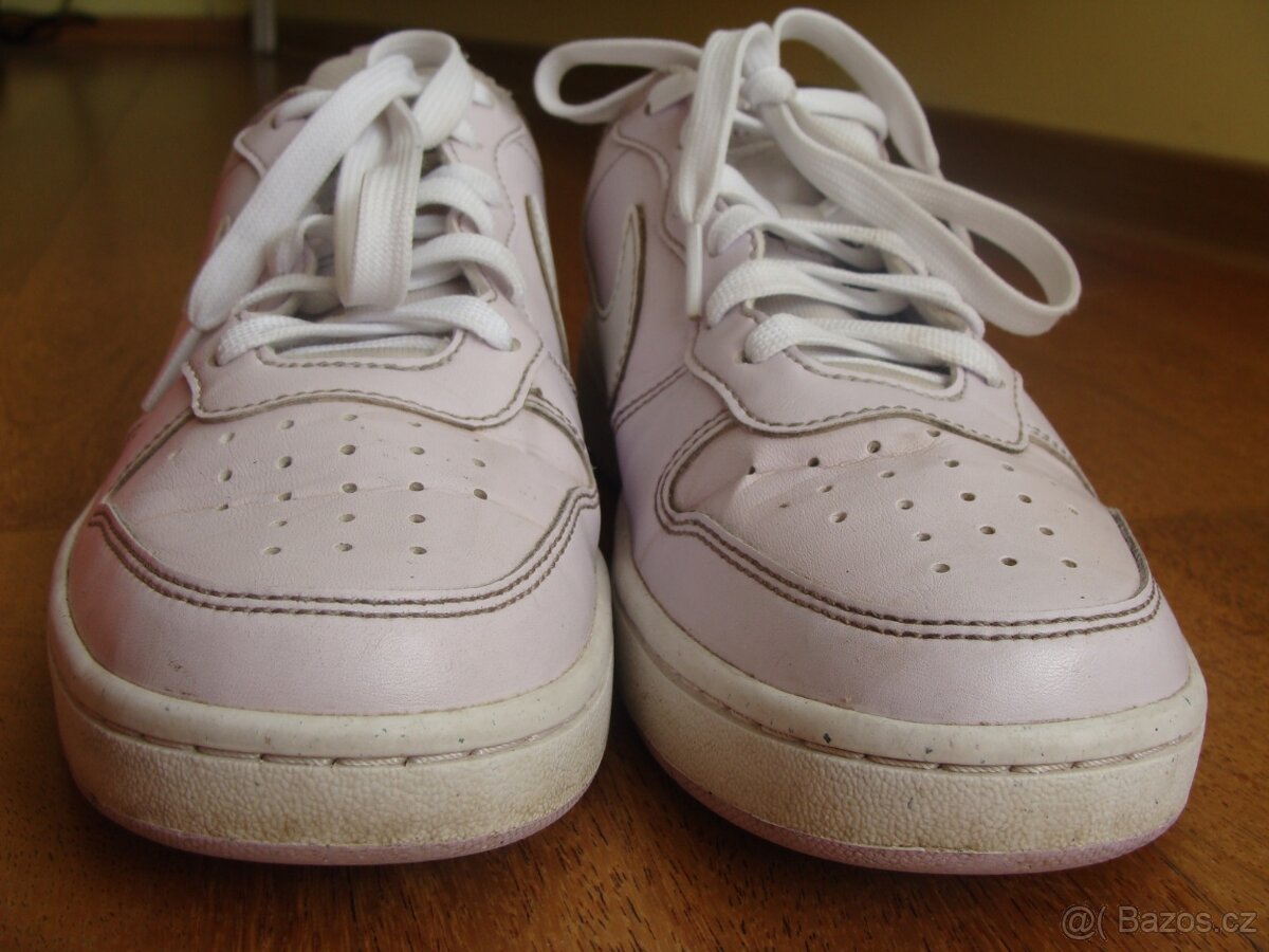 Divčí tenisky Nike, vel. 37 - 5