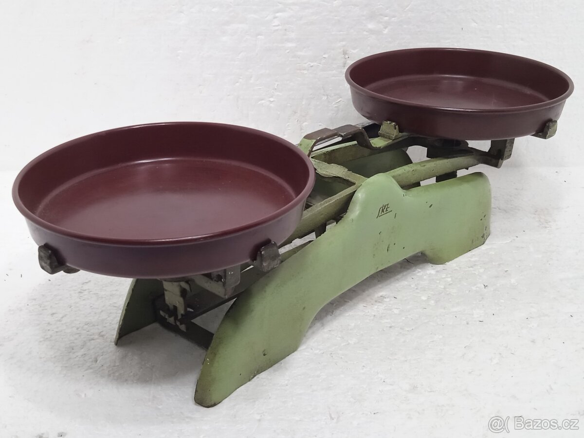 Stará mechanická kuchyňská váha - SKZ ČSSR - 5