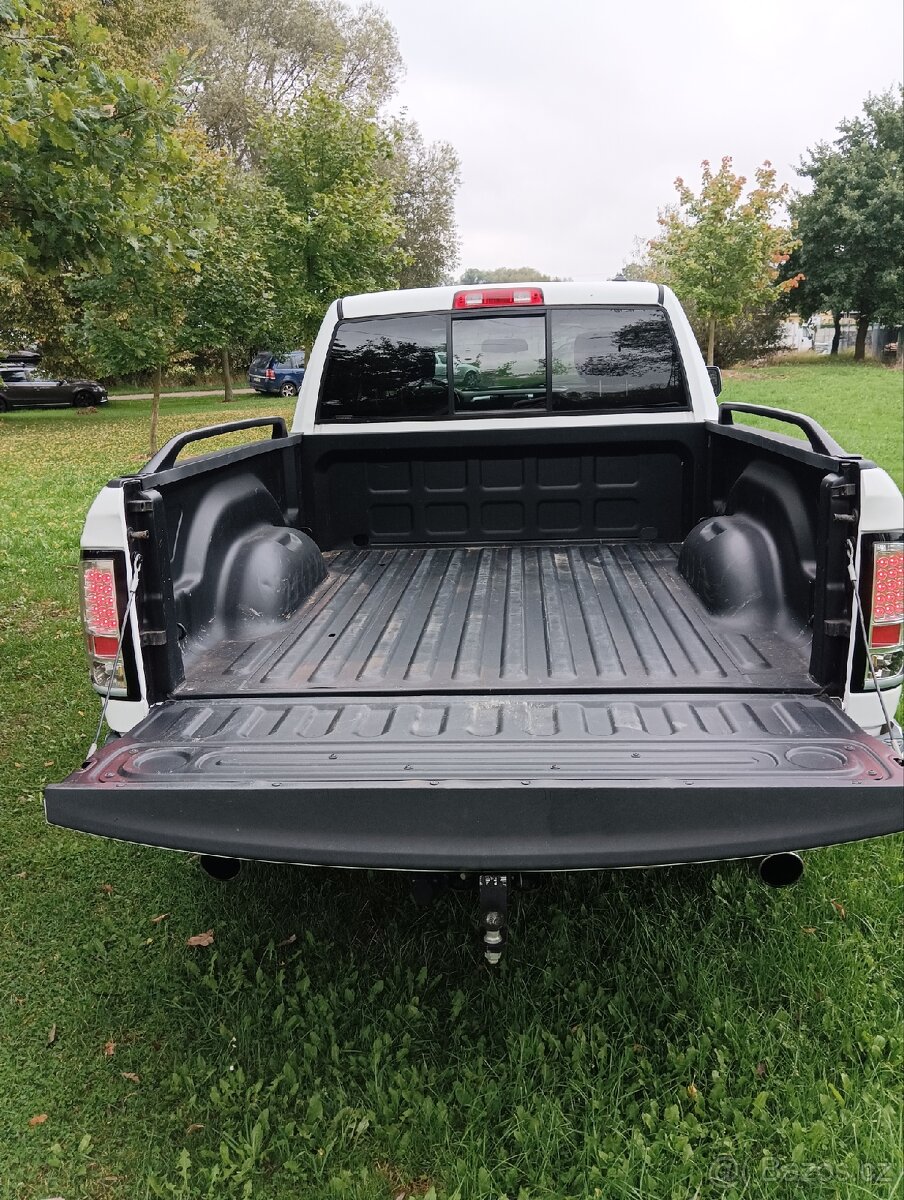 Prodám Dodge RAM 1500 - 5