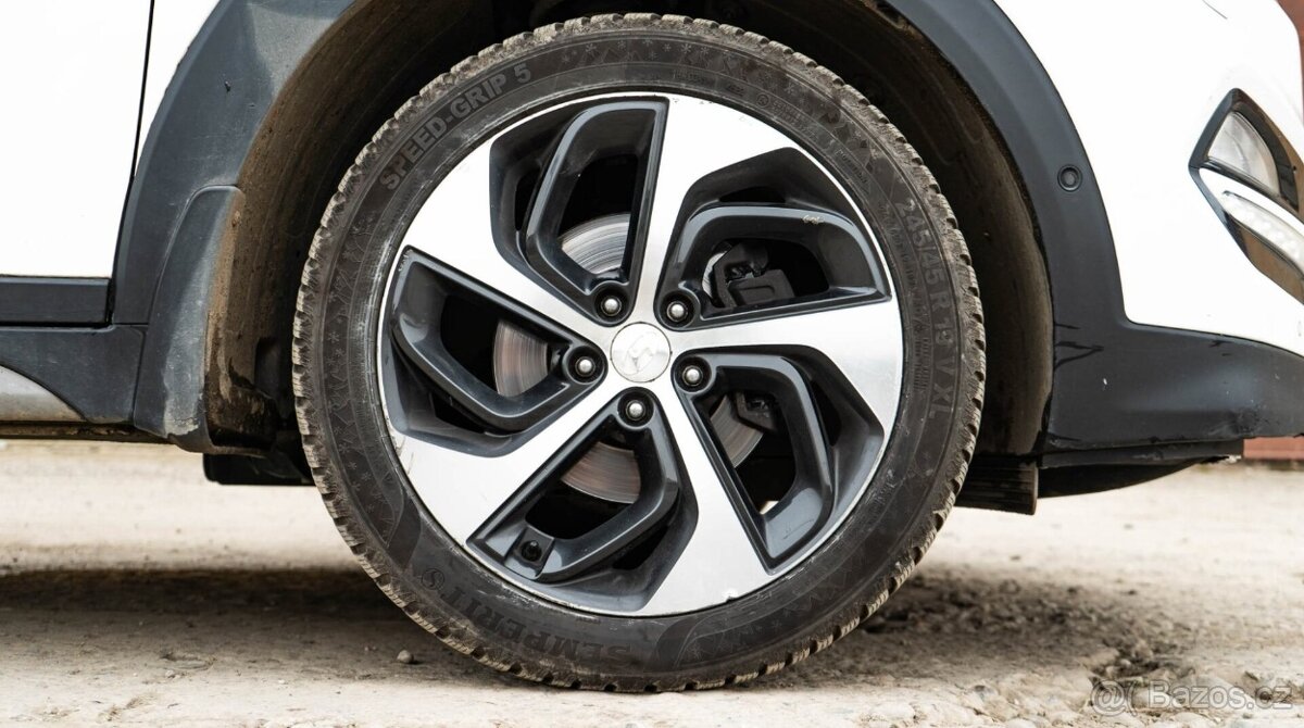 Hyundai Tucson 1.7 CRDi Premium 7DCT - 5