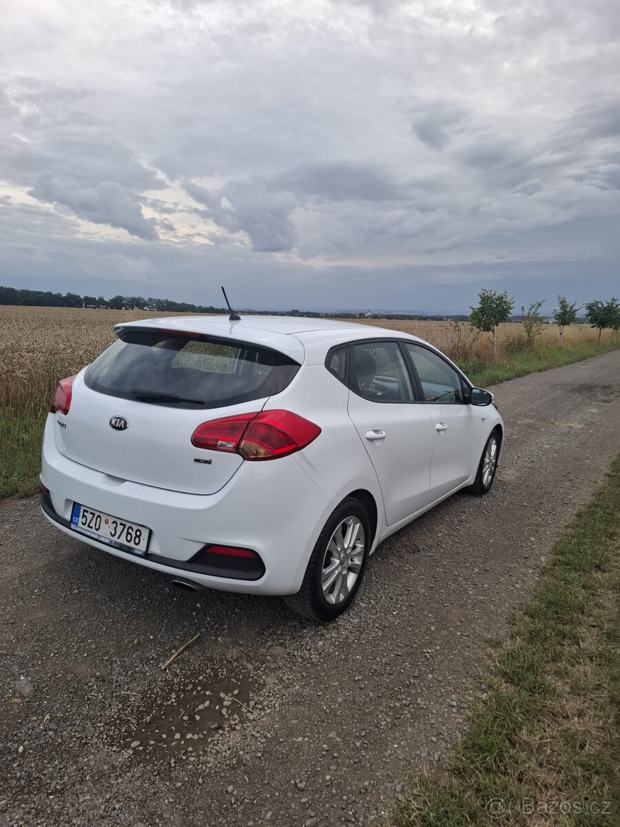 Prodám KIA CEE´D možný odpočet DPH - 5