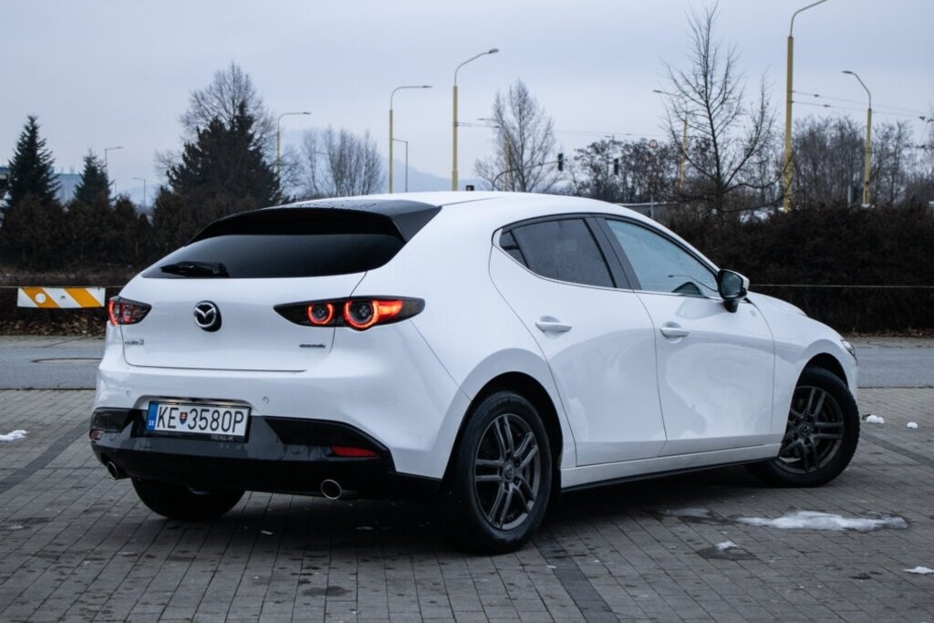 Mazda 3 90kW (2020). - 5
