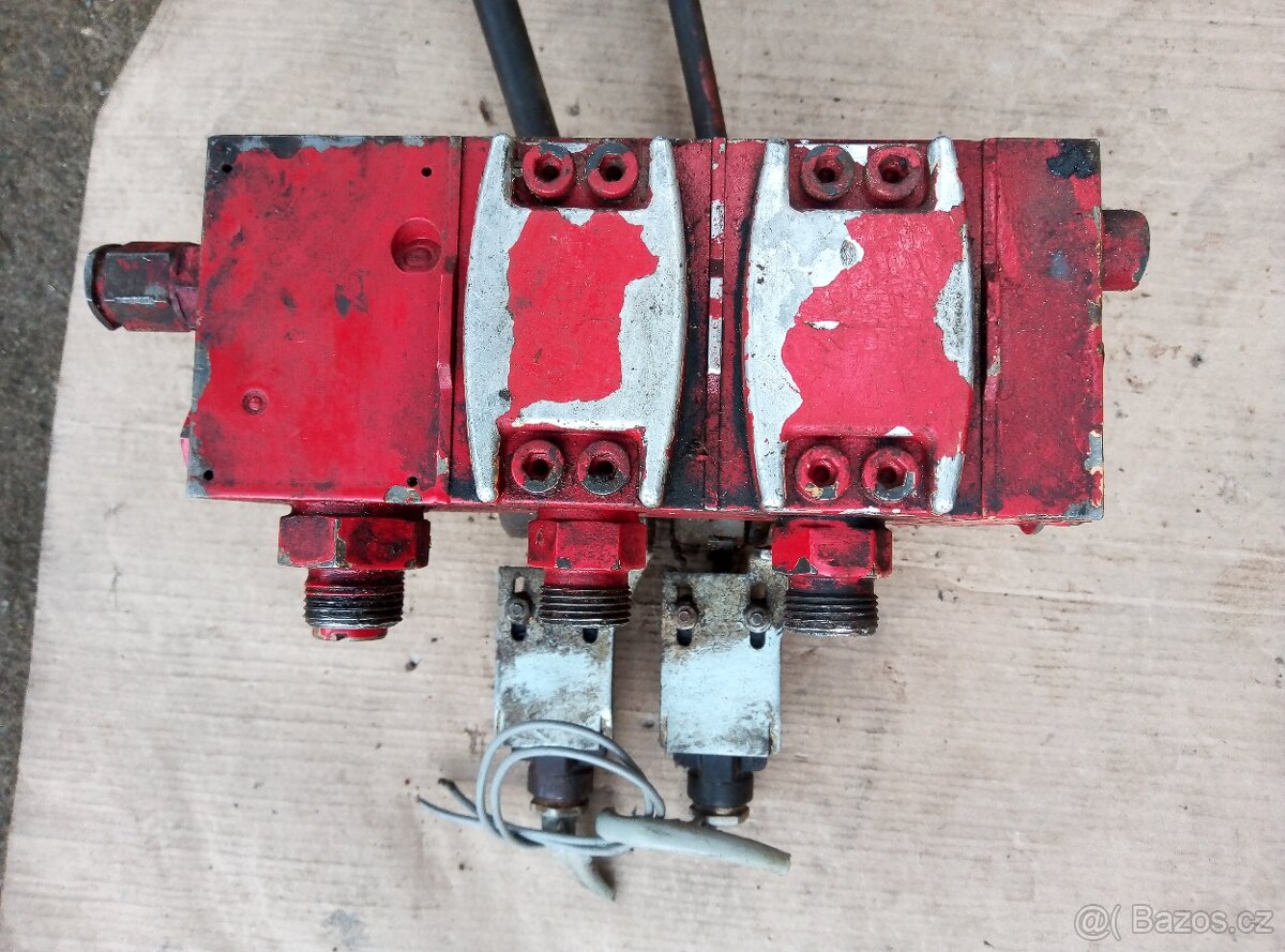 hydraulický rozvaděč - 5