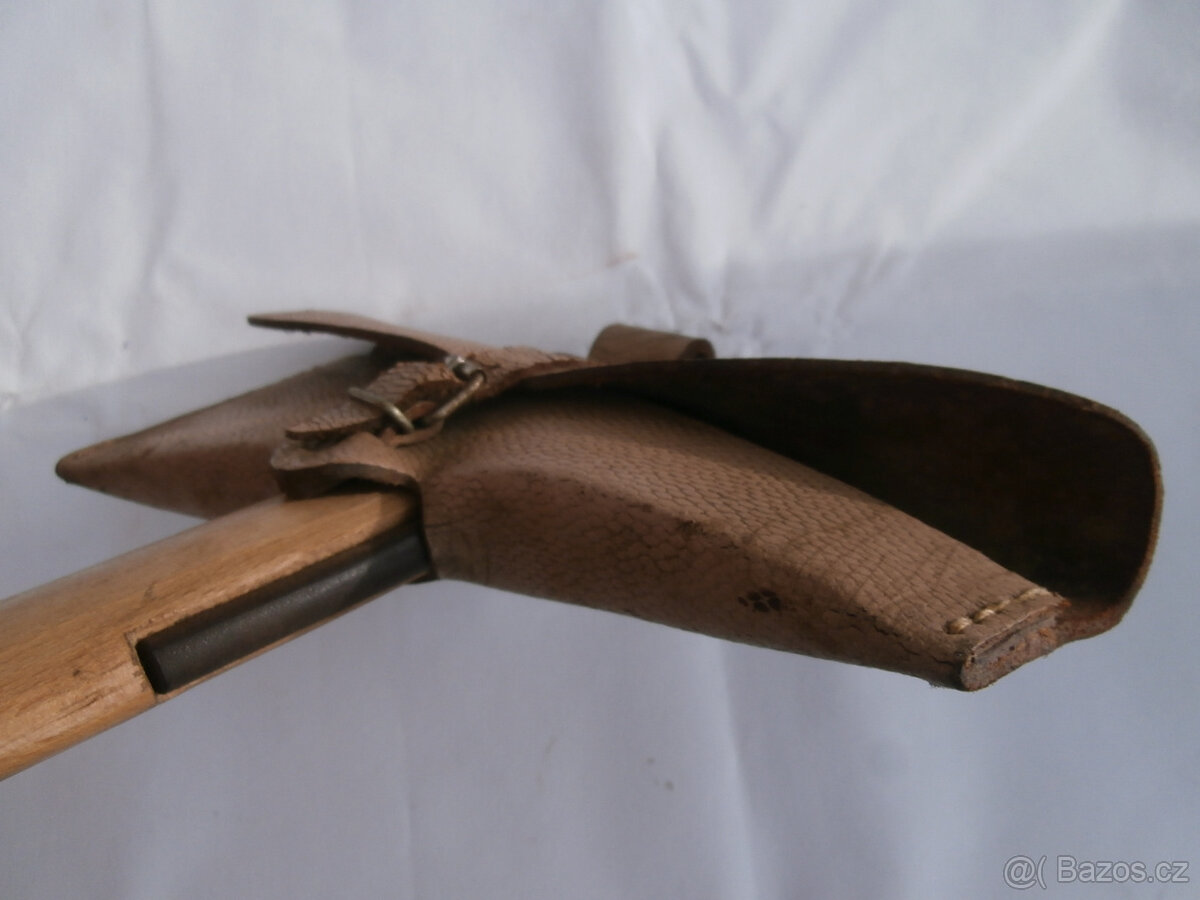 Hasičská sekyrka stará originální za 1.000 kč - 5