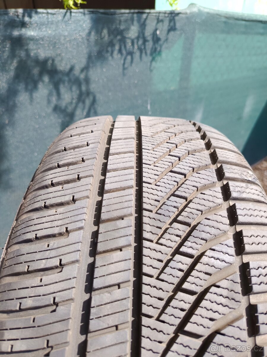 245/45 r18 zimni - 5