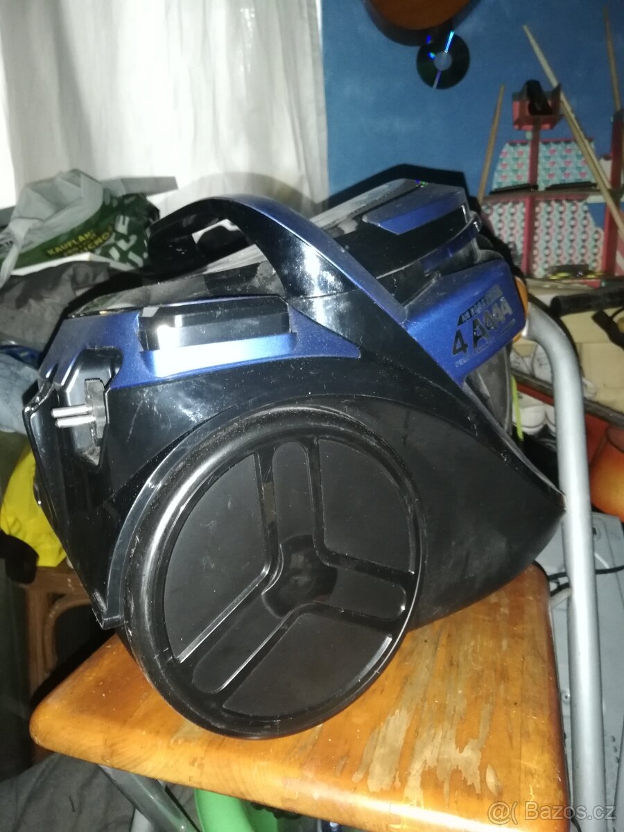 Vysavač Rowenta RO7681EA - bezsáčkový - 5