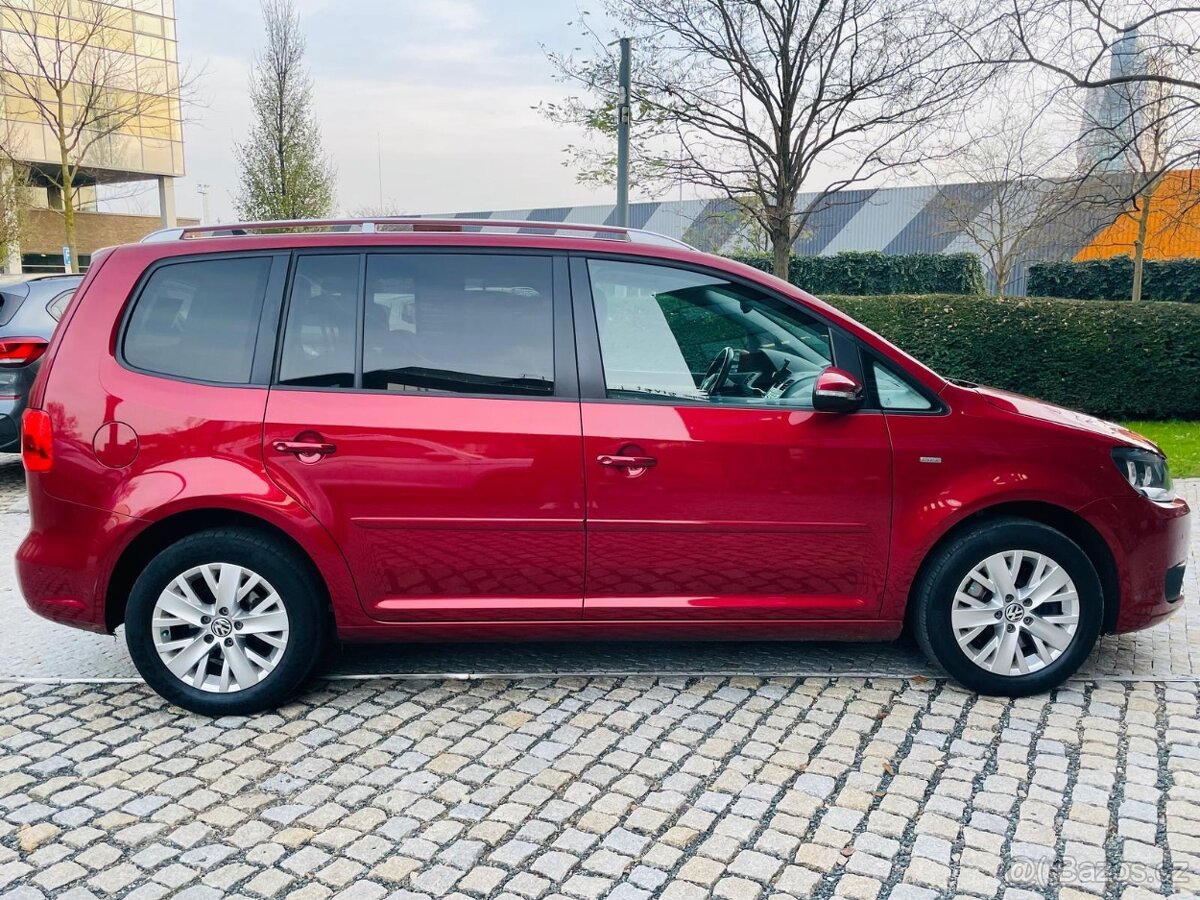 Volkswagen Touran 1.4TSI MANUÁL 7MÍST VÝHŘEV SERVISKA - 5