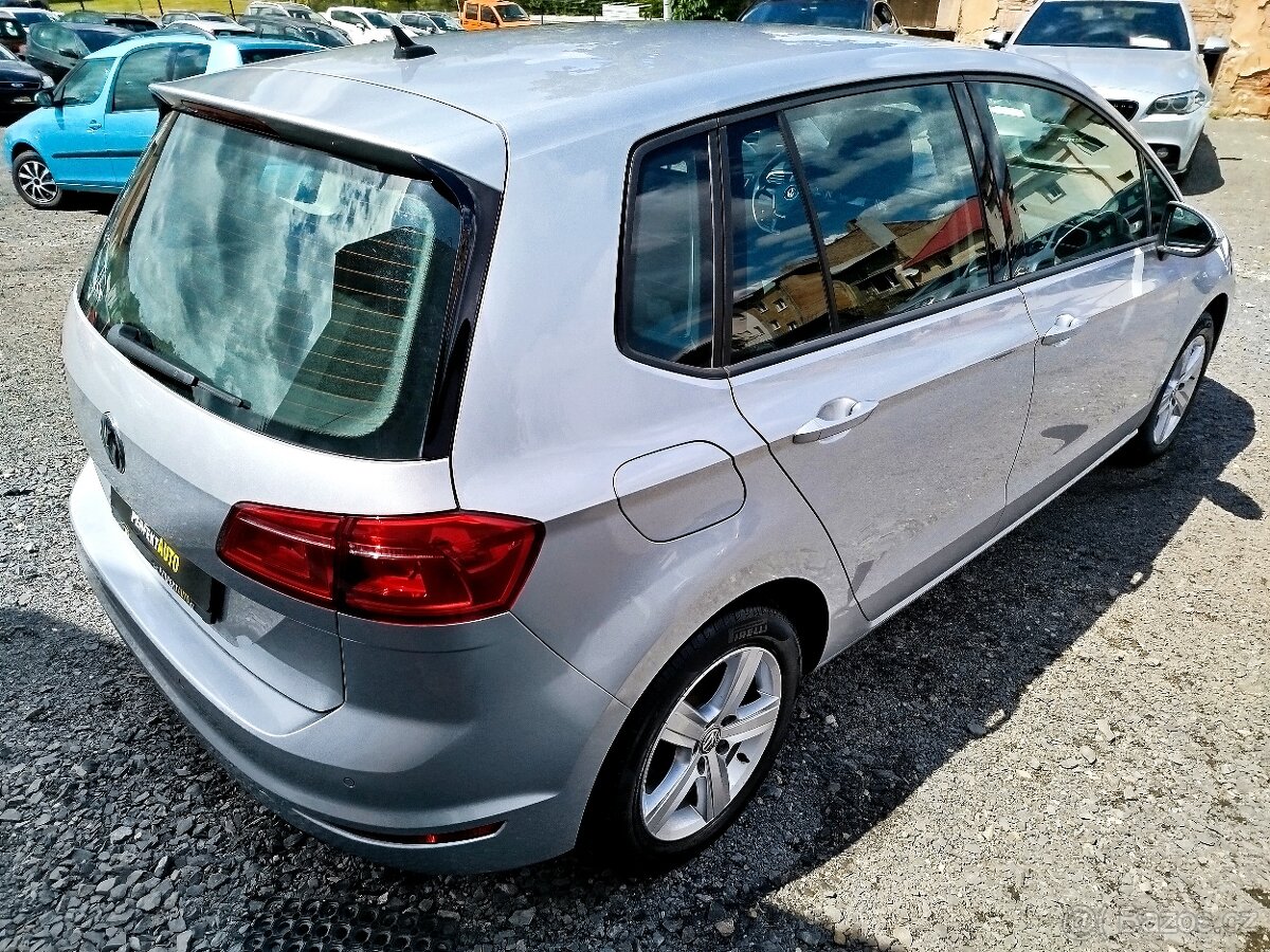 VW Golf SPORTSVAN 2.0 TDi 110kW, r.v.7/2014,najeto 114.984km - 5