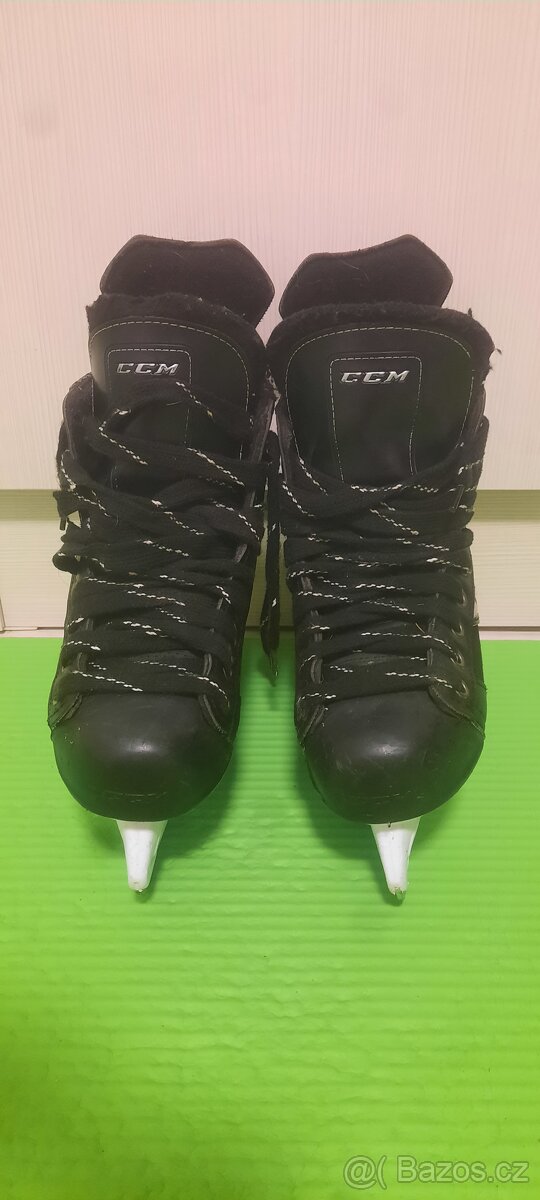 Chlapecké lední brusle CCM - 5