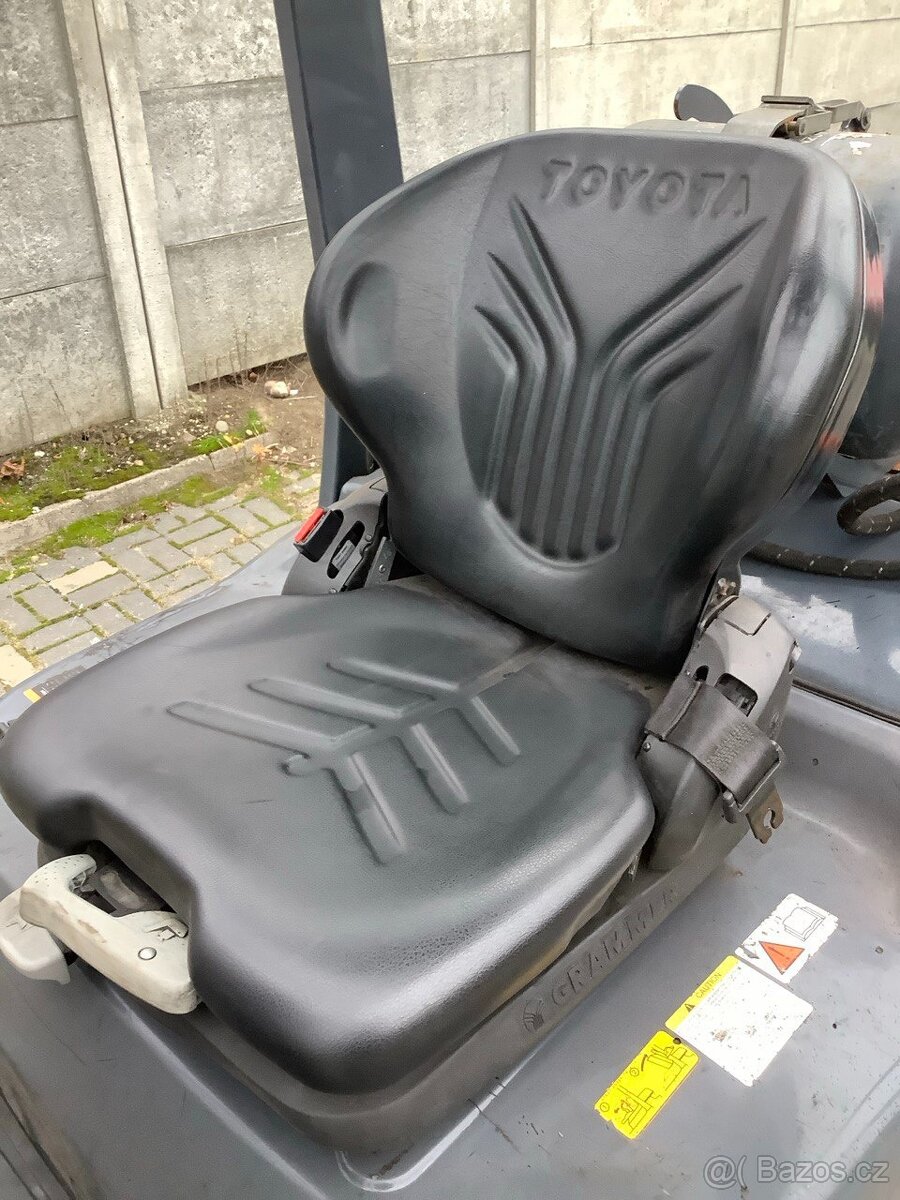 Toyota 8FGF15, 2020, 1.5t, triplex 4.3m, sideshift, 4100h - 5