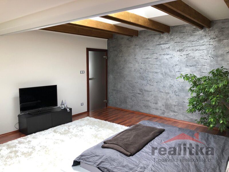 Prodej krásného, mezonetového bytu 3+kk, 130m2, se zahradou - 5