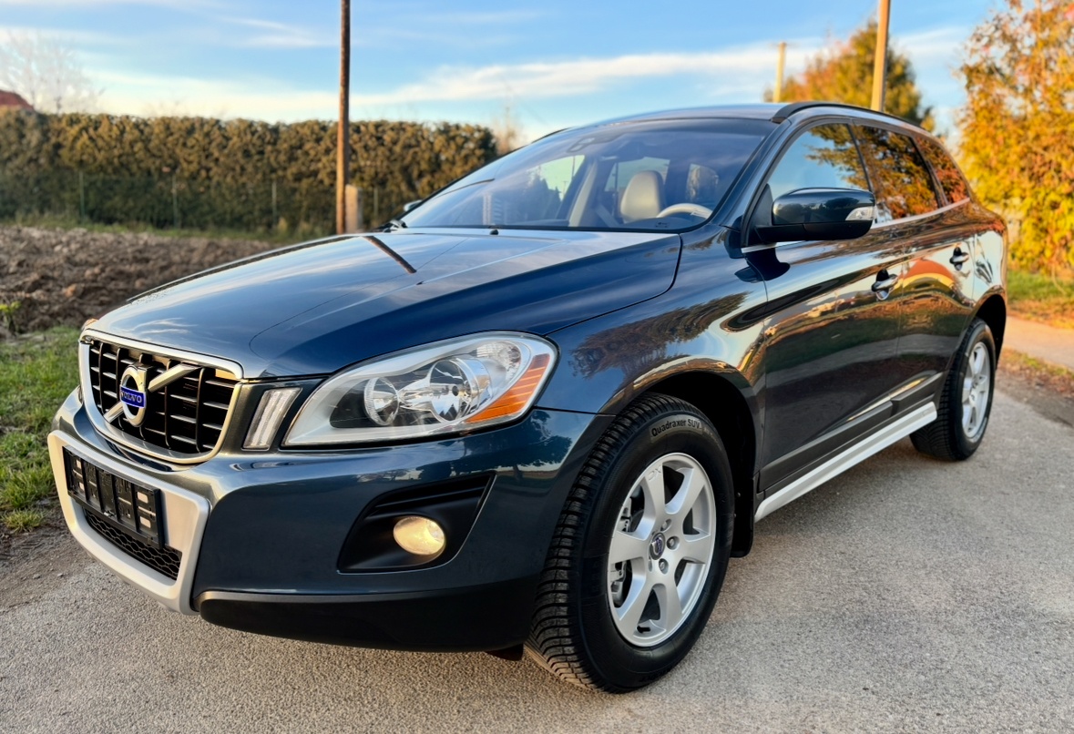 VOLVO XC60 2.4 D4 SUMMUM MANUÁL - 5