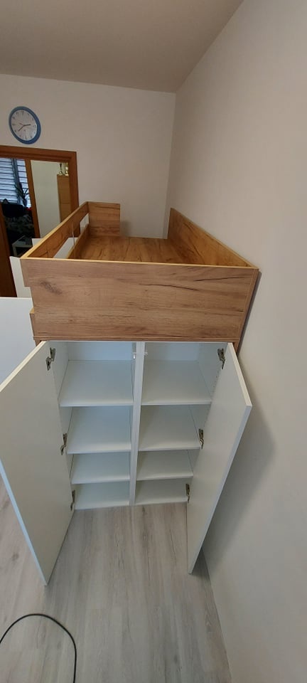 Postel +skříňky - 5