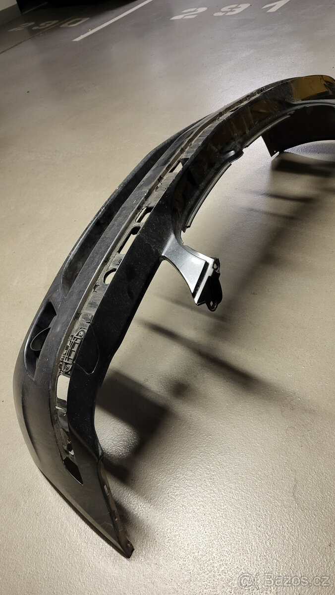 Prodám přední nárazník pro BMW E65 facelift - 5